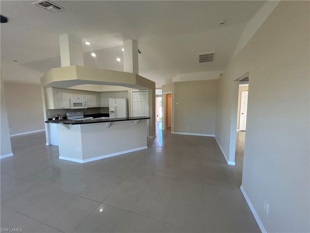 3516 SW 15th PL, Cape Coral, FL 33914