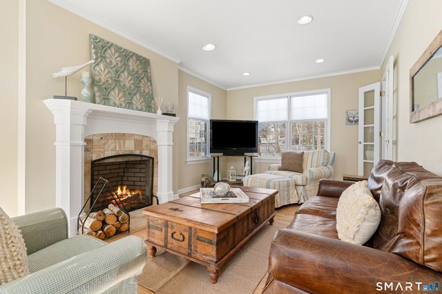 30 Pepperwood Lane, Branford, CT 06405