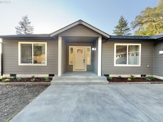 477 PALISADE Dr, Roseburg, OR 97471