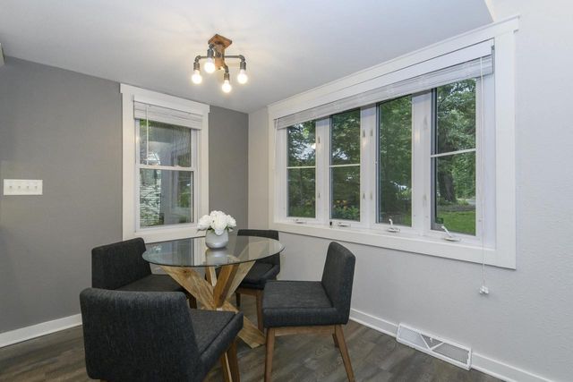 W344S10664 Island View LANE, Mukwonago, WI 53149