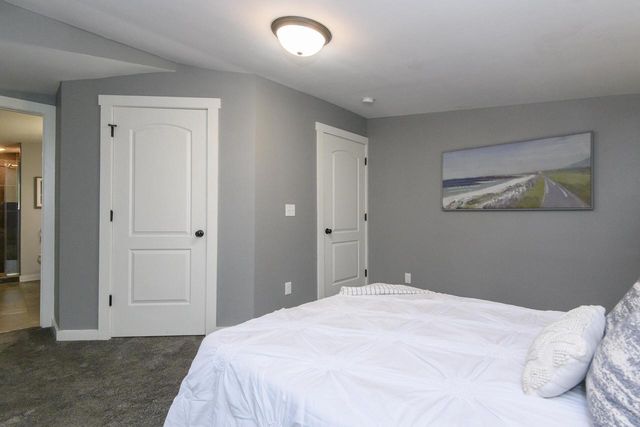 W344S10664 Island View LANE, Mukwonago, WI 53149