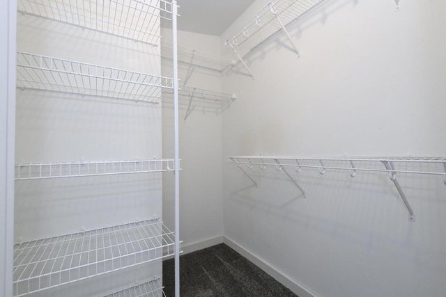 W344S10664 Island View LANE, Mukwonago, WI 53149