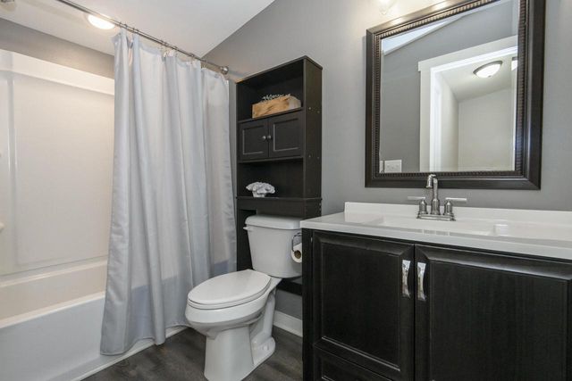 W344S10664 Island View LANE, Mukwonago, WI 53149