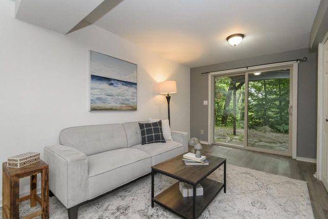 W344S10664 Island View LANE, Mukwonago, WI 53149