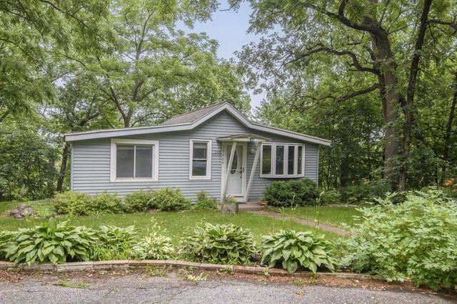 W344S10664 Island View LANE, Mukwonago, WI 53149
