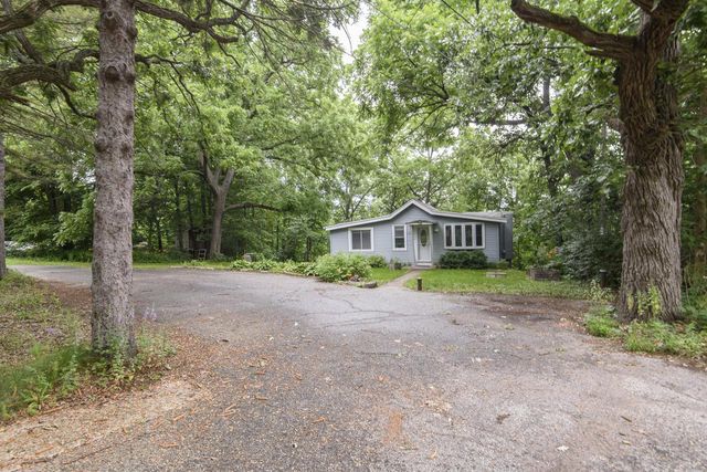 W344S10664 Island View LANE, Mukwonago, WI 53149