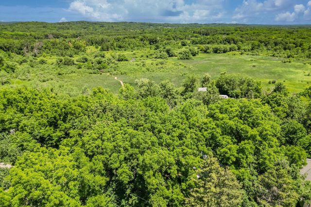 W344S10664 Island View LANE, Mukwonago, WI 53149