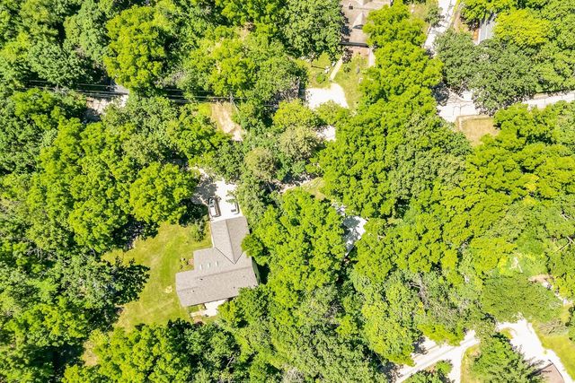 W344S10664 Island View LANE, Mukwonago, WI 53149