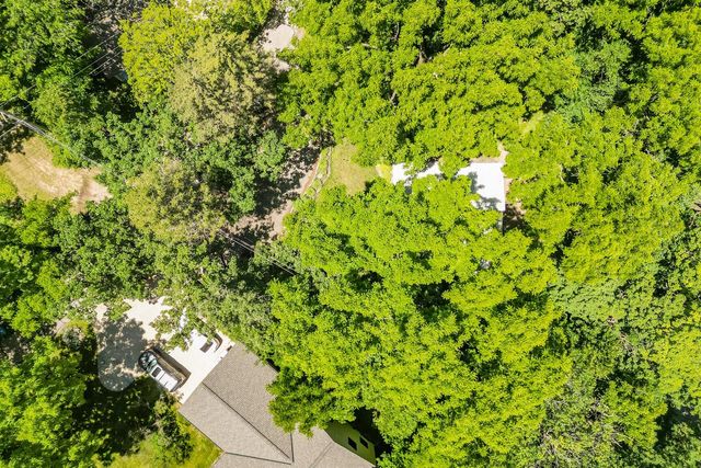 W344S10664 Island View LANE, Mukwonago, WI 53149