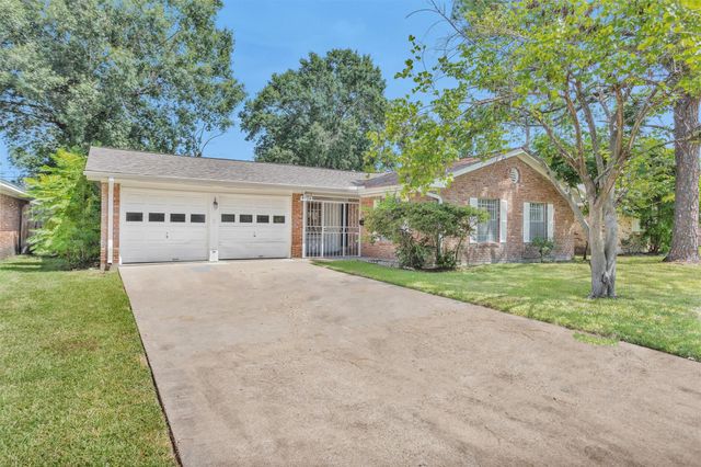 9326 Meadowbriar Lane, Houston, TX 77063