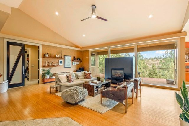 3560 NW Braid Drive, Bend, OR 97703