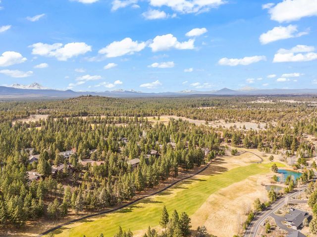 3560 NW Braid Drive, Bend, OR 97703