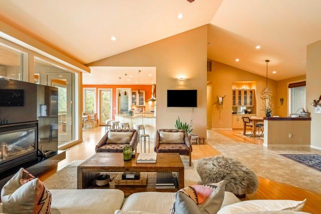 3560 NW Braid Drive, Bend, OR 97703