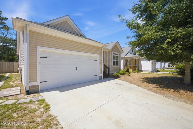 215 NE 54th Street, Oak Island, NC 28465