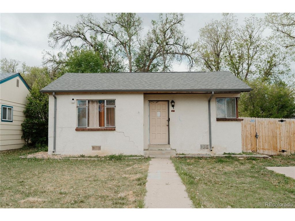 5 Stuart St, Denver, CO 80219