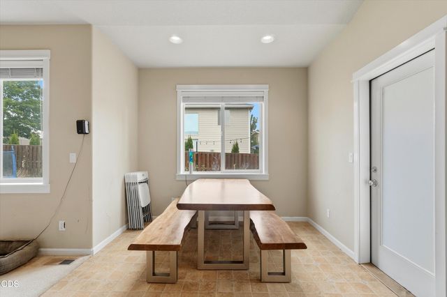 540 NW 28th Street, Redmond, OR 97756