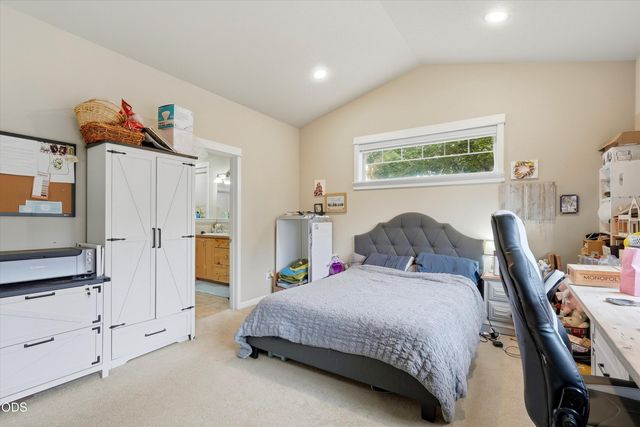 540 NW 28th Street, Redmond, OR 97756