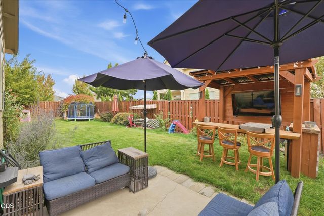 540 NW 28th Street, Redmond, OR 97756