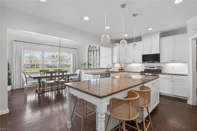 408 Mike TRL, Chesapeake, VA 23322