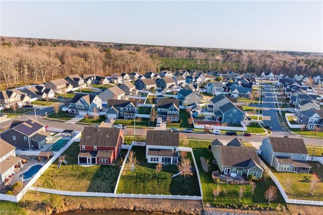 408 Mike TRL, Chesapeake, VA 23322