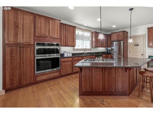 17893 Sw BARCELONA Ln, Beaverton, OR 97007