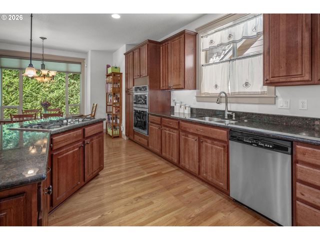 17893 Sw BARCELONA Ln, Beaverton, OR 97007