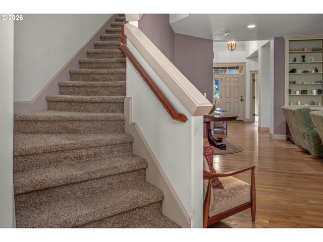 17893 Sw BARCELONA Ln, Beaverton, OR 97007