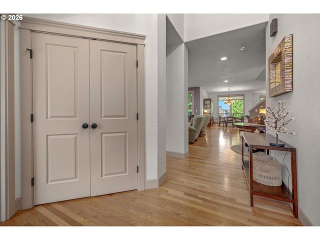 17893 Sw BARCELONA Ln, Beaverton, OR 97007
