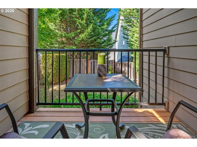 17893 Sw BARCELONA Ln, Beaverton, OR 97007