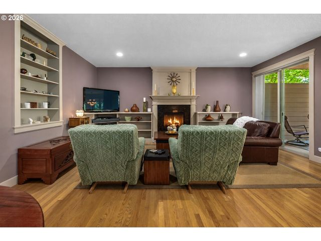 17893 Sw BARCELONA Ln, Beaverton, OR 97007