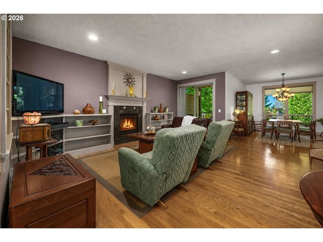 17893 Sw BARCELONA Ln, Beaverton, OR 97007