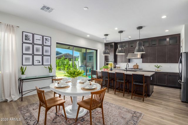 10115 E THUNDERBOLT Avenue, Mesa, AZ 85212
