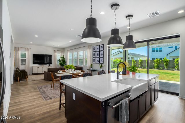 10115 E THUNDERBOLT Avenue, Mesa, AZ 85212