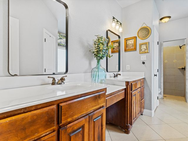 101 Eagles Crest Lane, Weatherford, TX 76087