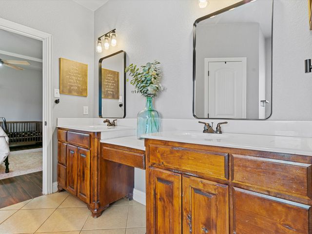 101 Eagles Crest Lane, Weatherford, TX 76087