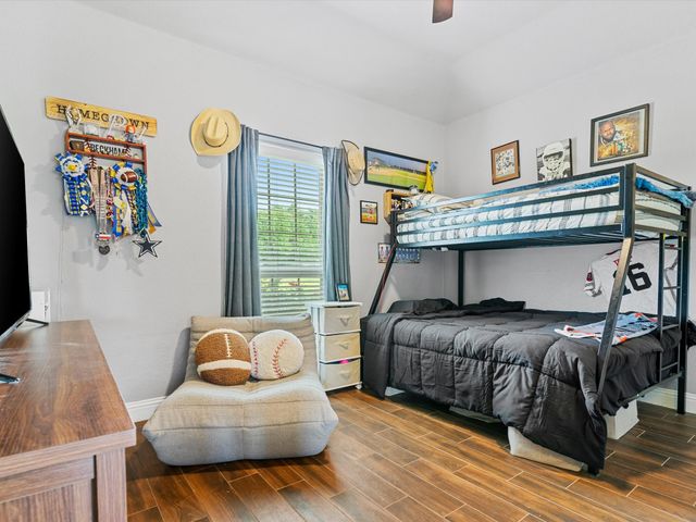 101 Eagles Crest Lane, Weatherford, TX 76087