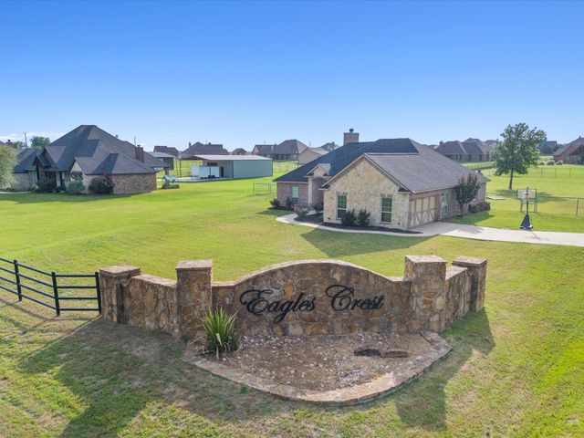 101 Eagles Crest Lane, Weatherford, TX 76087