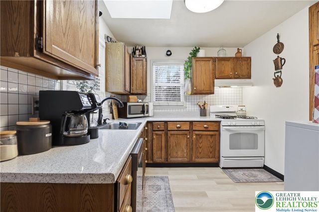 542 Highland Drive, Price Twp, PA 18302