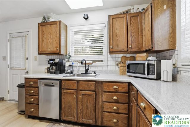 542 Highland Drive, Price Twp, PA 18302