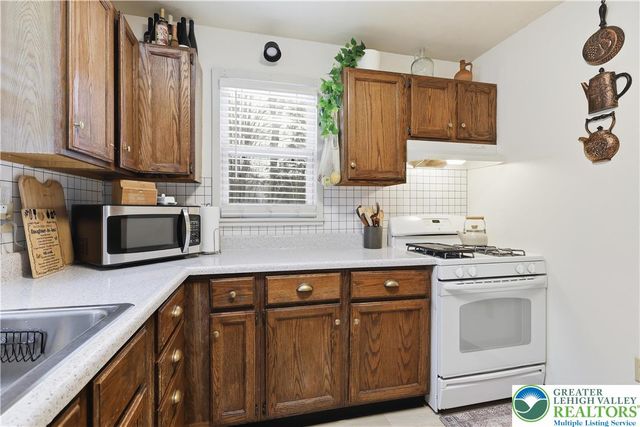 542 Highland Drive, Price Twp, PA 18302