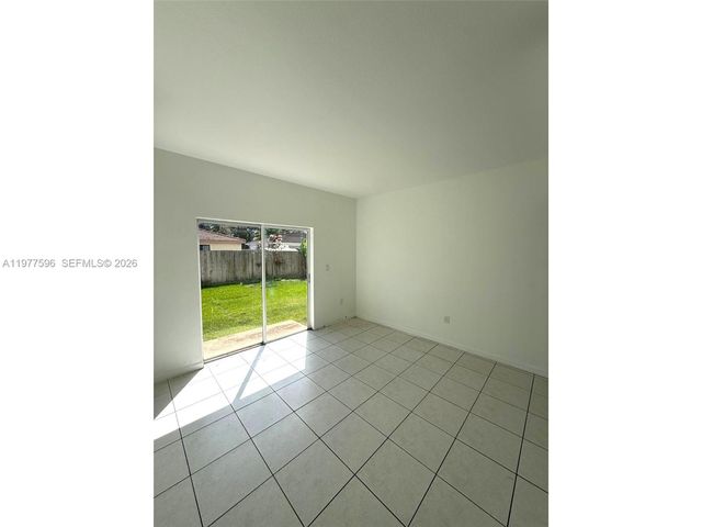 11276 SW 245th St, Homestead, FL 33032