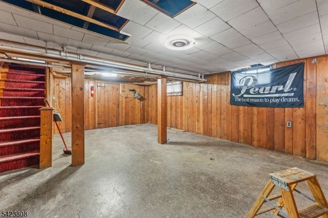 101 Reid Ave, Passaic City, NJ 07055