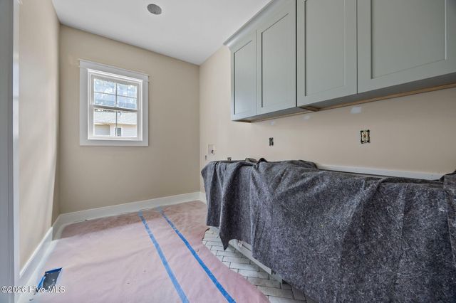 125 Smathers Drive, West End, NC 27376