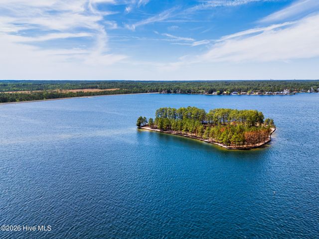 125 Smathers Drive, West End, NC 27376