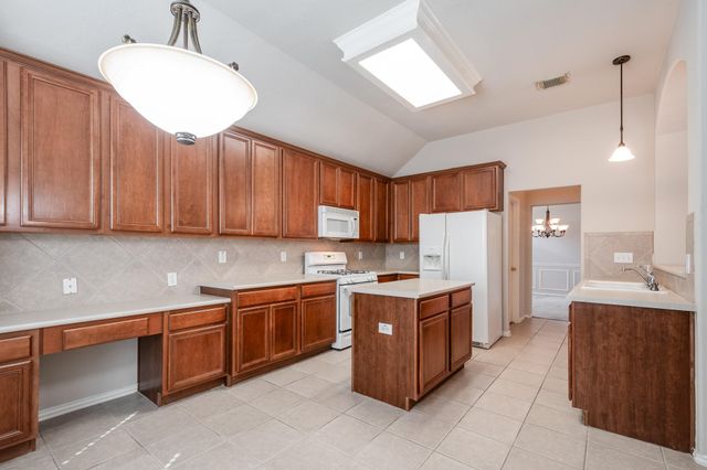 5914 Birdie Way, Pasadena, TX 77505