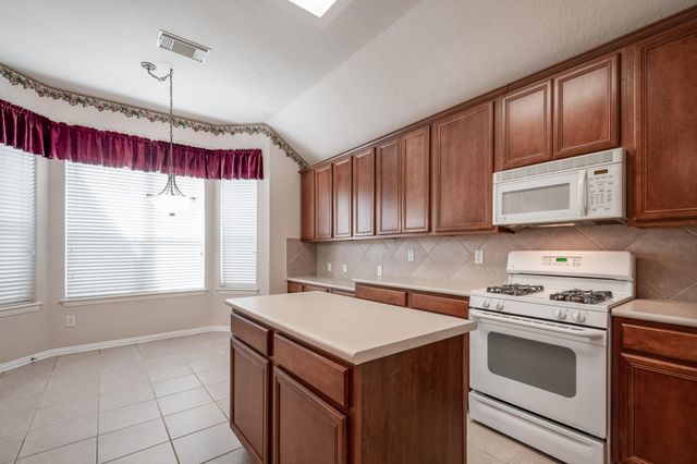 5914 Birdie Way, Pasadena, TX 77505