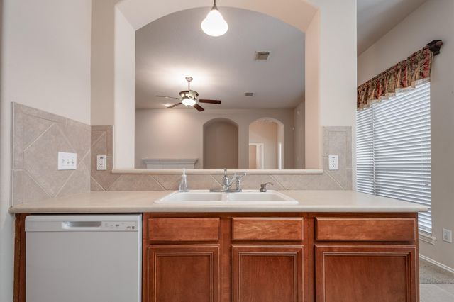 5914 Birdie Way, Pasadena, TX 77505