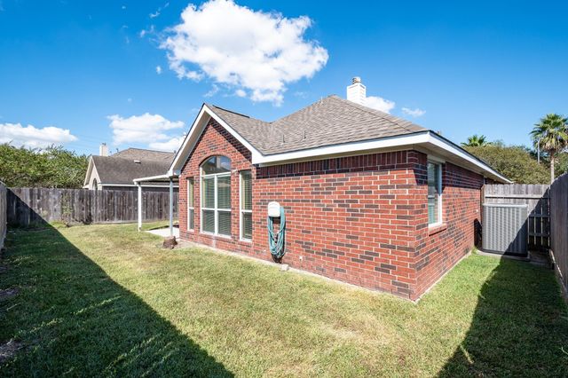 5914 Birdie Way, Pasadena, TX 77505