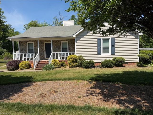 2116 Tealwood Drive, Greensboro, NC 27407