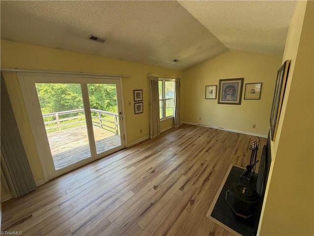 2116 Tealwood Drive, Greensboro, NC 27407